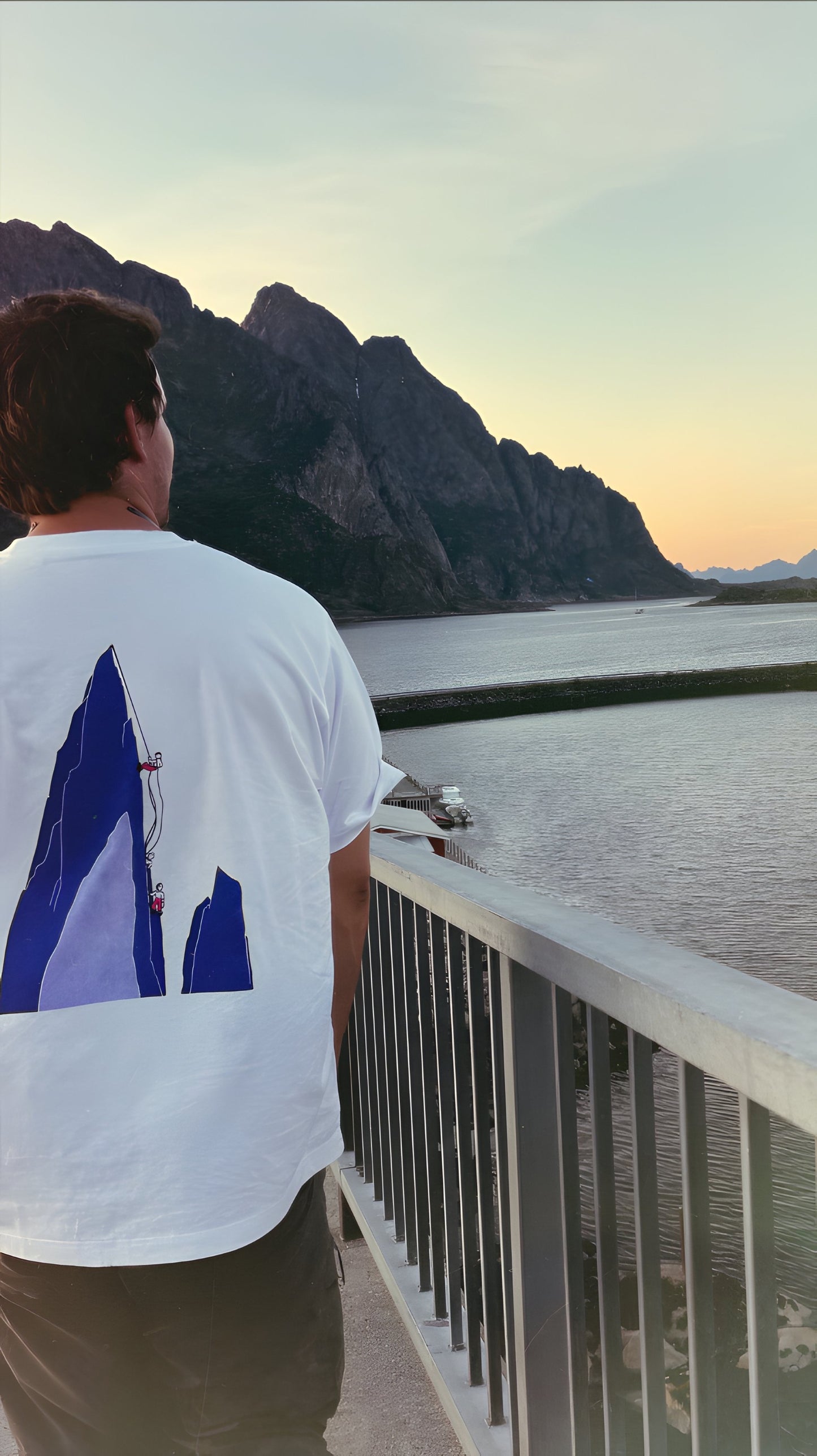 Alpine T-skjorte (Hvit/blå)